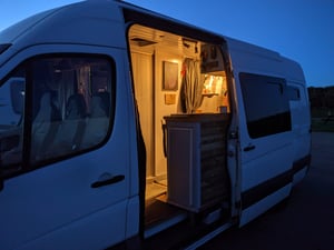 2015 Mercedes-Benz Sprinter — photo 4 of 23