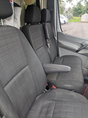 2015 Mercedes-Benz Sprinter — photo 16 of 23