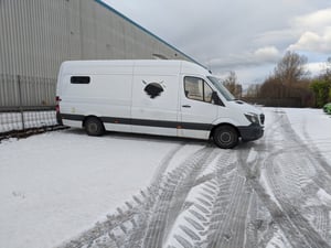 2015 Mercedes-Benz Sprinter — photo 20 of 23