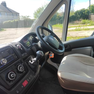2013 Hymer Carado — photo 6 of 16