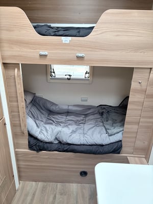 2018 Swift Escape 695 — photo 5 of 20