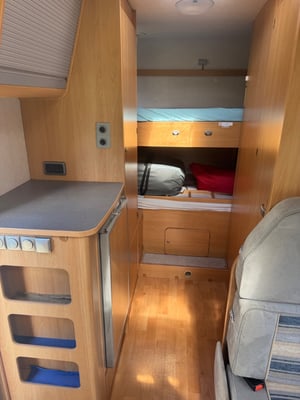 2009 Adria Adriatik Coral Sport — photo 12 of 19