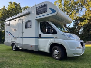 2009 Adria Adriatik — photo 3 of 10