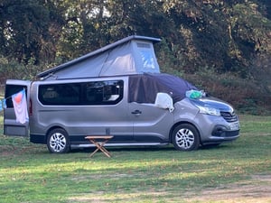 2005 Renault Trafic — photo 2 of 35