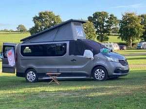 2005 Renault Trafic — photo 1 of 35