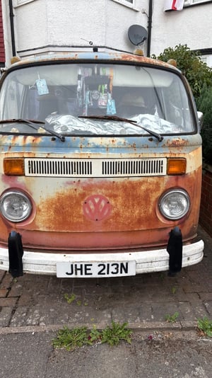 1980 Volkswagen T2 Campervan — photo 2 of 6