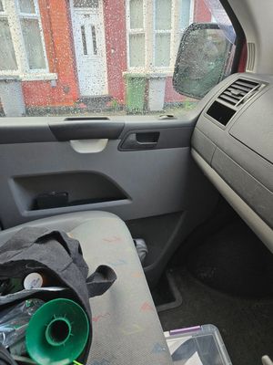 2009 Volkswagen Transporter T30 TDI LWB — photo 12 of 24