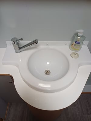 2002 Burstner A642-2 — photo 91 of 91