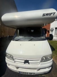 2005 Swift Sundance 590 RS - Image 2