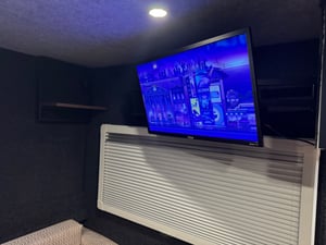 2020 Mercedes Sprinter MWB Camper Conversion — photo 24 of 31