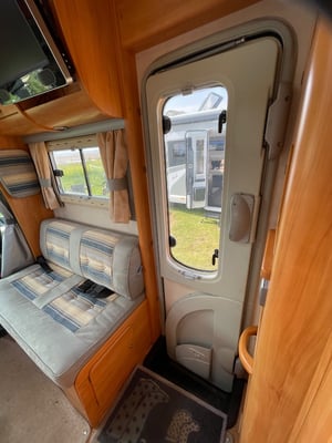 2009 Adria Coral Sport A660 DP — photo 14 of 22