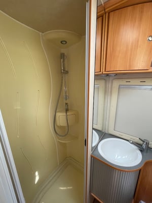 2009 Adria Coral Sport A660 DP — photo 20 of 22