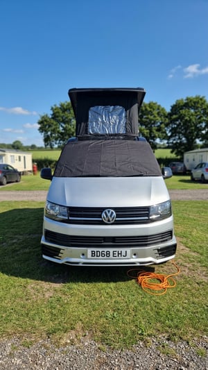 2018 Volkswagen T28 — photo 1 of 5