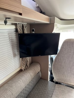 2023 Swift Edge 486 — photo 26 of 42