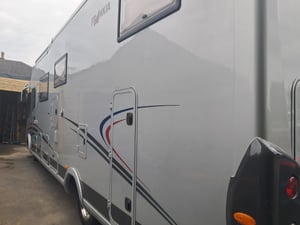 2007 Frankia I8400gd Luxury Class — photo 2 of 15