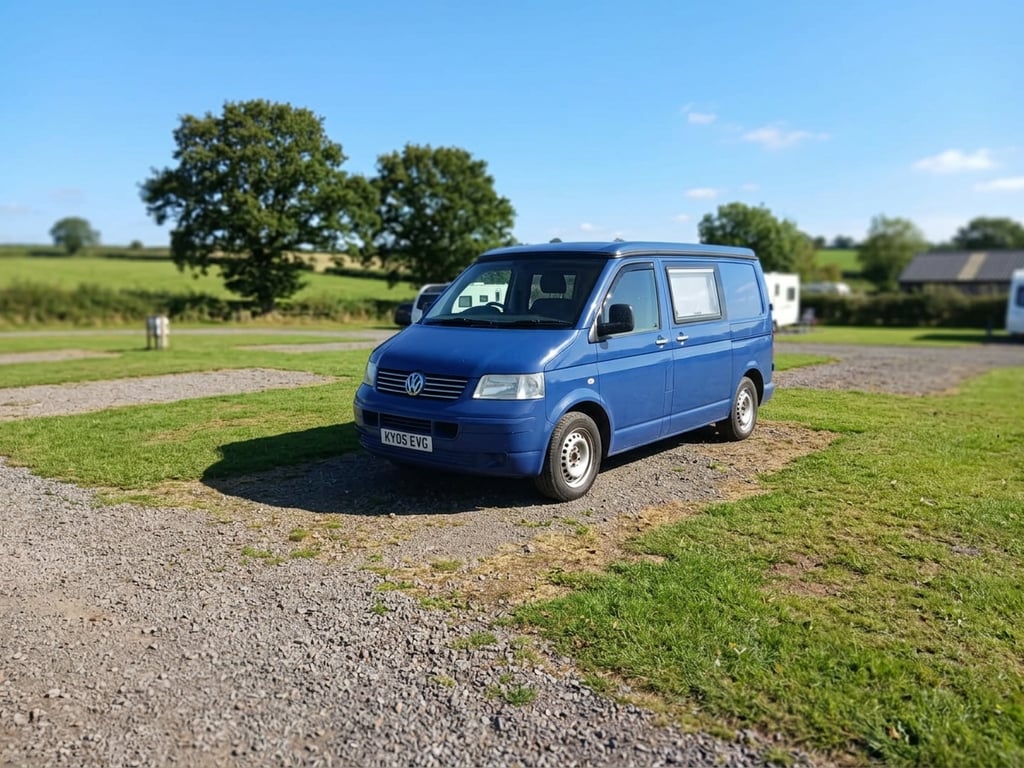 2005 Volkswagen T5 Campervan - Image 1