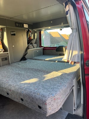 Volkswagen T5 Bilbo’s Komba Conversion — photo 30 of 38