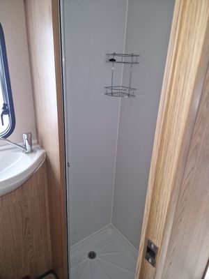 2024 Auto-Trail Imala 730 — photo 27 of 29