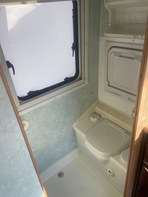 2001 Auto-Sleeper Talisman — photo 11 of 12