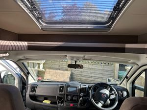2016 Hobby Optima Deluxe — photo 12 of 28