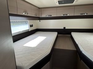2016 Hobby Optima Deluxe — photo 5 of 28
