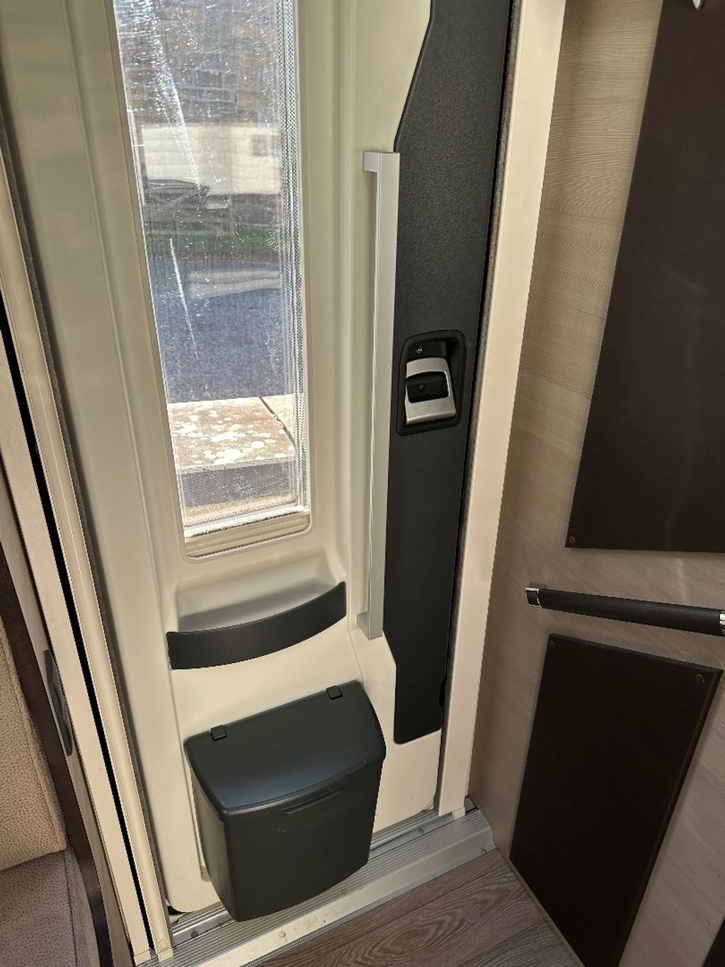 2016 Hobby Optima Deluxe - Image 20