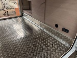 2016 Hobby Optima Deluxe — photo 14 of 28