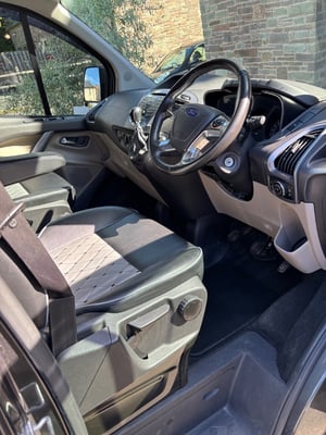 2016 Ford Transit Custom — photo 9 of 39