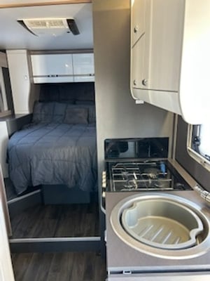 2024 Swift Voyager 494 — photo 15 of 30