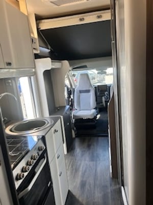 2024 Swift Voyager 494 — photo 28 of 30