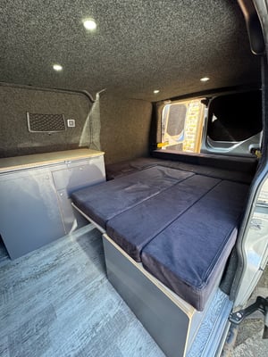 2017 Ford Transit Custom Transit Custom Conversion — photo 4 of 10