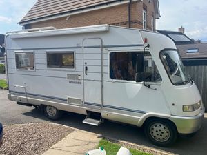1995 Hymer B534 — photo 3 of 39
