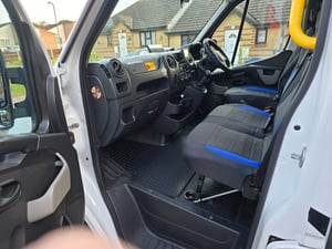 2018 Vauxhall Movano — photo 7 of 32