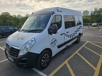 2018 Vauxhall Movano - Image 2