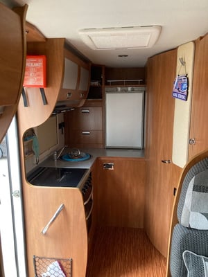 2008 Laika rexoline 680 — photo 5 of 8