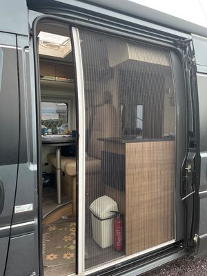 2019 Adria Twin 600 SP — photo 10 of 15