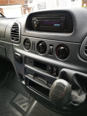 2002 Mercedes-Benz Sprinter — photo 6 of 13