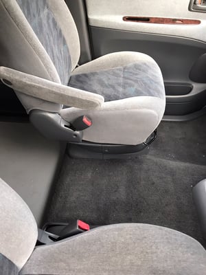 2015 Toyota Granvia — photo 5 of 11