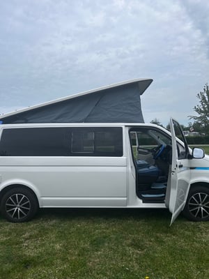 2017 Volkswagen Transporter T6 Campervan  — photo 4 of 17