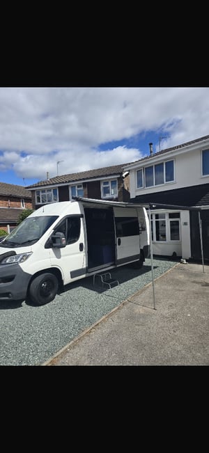 2018 Citroen Relay — photo 2 of 9