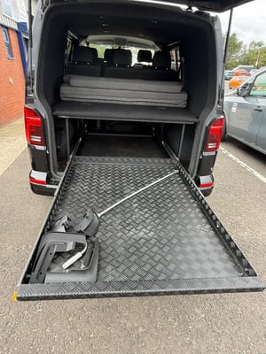 2024 Volkswagen Transporter — photo 11 of 21