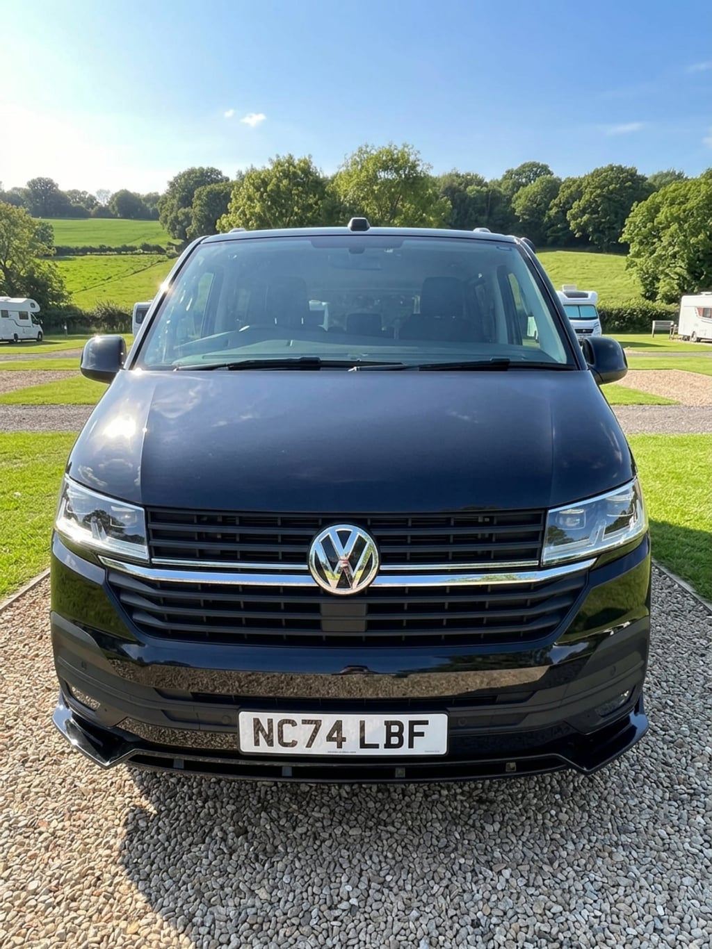 2024 Volkswagen Transporter - Image 1