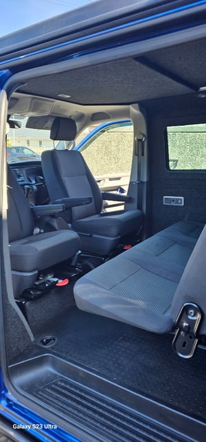 2021 Volkswagen Transporter T30 Highline TDI Semi-Auto — photo 7 of 23