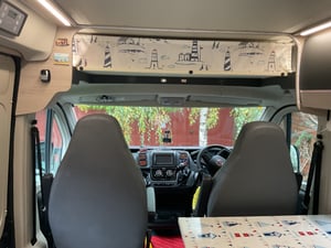 2023 Auto-Trail Expedition 67 — photo 6 of 10