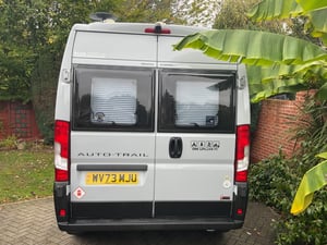 2023 Auto-Trail Expedition 67 — photo 7 of 10