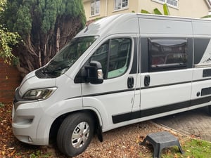2023 Auto-Trail Expedition 67 — photo 9 of 10