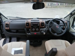 2019 Swift Bessacarr 560 — photo 5 of 15