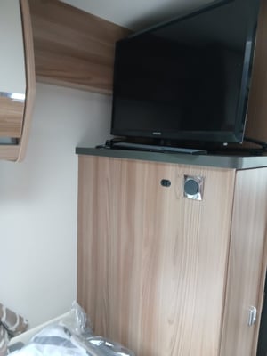 2019 Swift Bessacarr 560 — photo 12 of 15