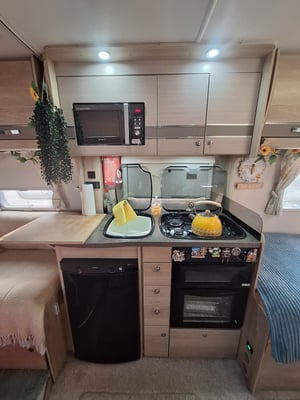 2019 Elddis Majestic 185 — photo 17 of 20