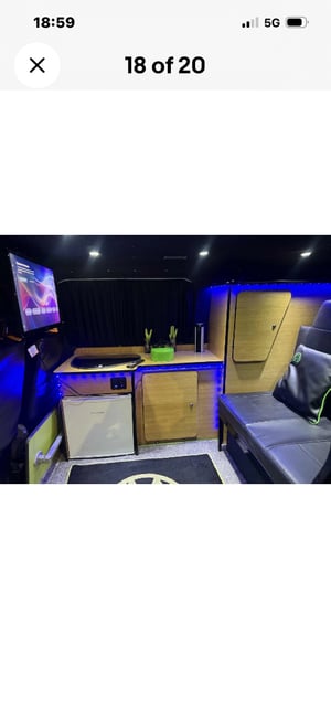 2015 2015 Volkswagen Crafter Camper Conversion Vivaro — photo 12 of 19